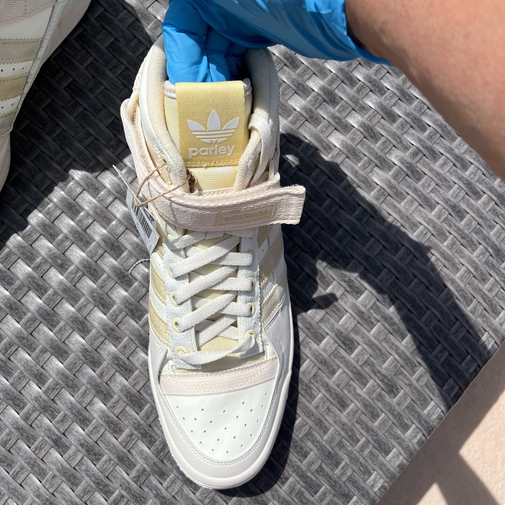Forum Mid Parley Adidas Sneakers in Cream and Off-White - Picture 8 of 13